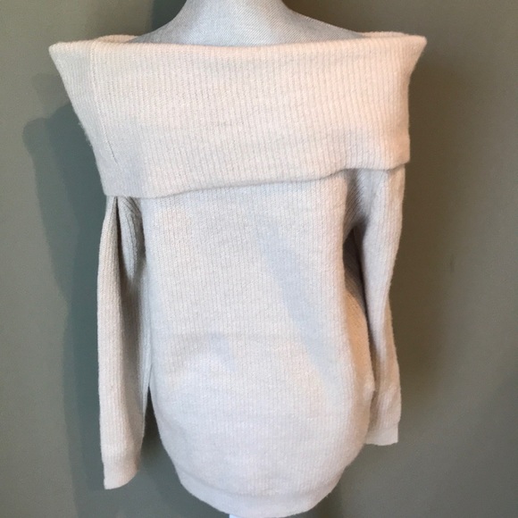 Sweater - Picture 3 of 3